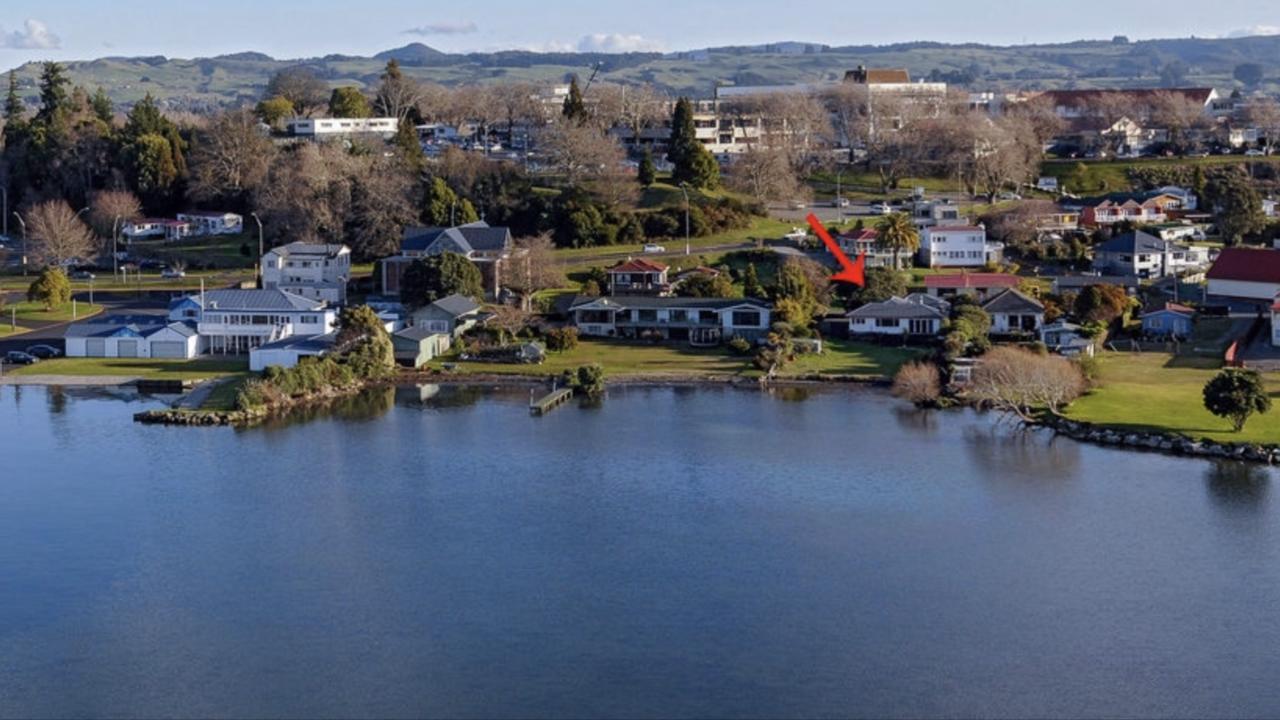 Lakefront Getaway In Rotorua Eksteriør billede